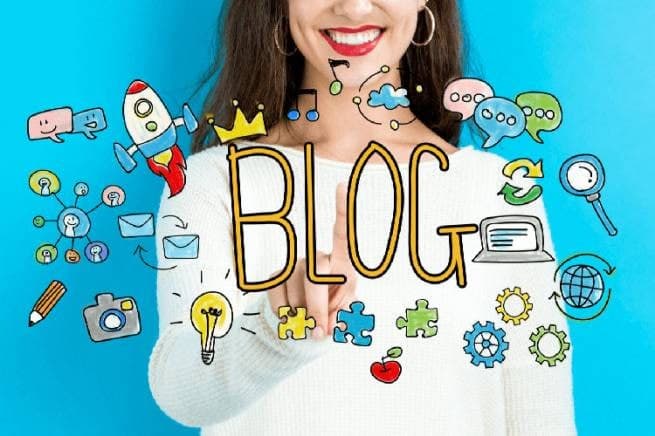 С 01 октября 2021 года в «Школе предпринимателей» стартовал образовательный мини-курс «Стань блогером»